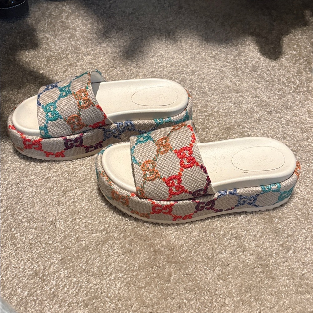 Gucci Platform Sandals - Picture 2 of 7